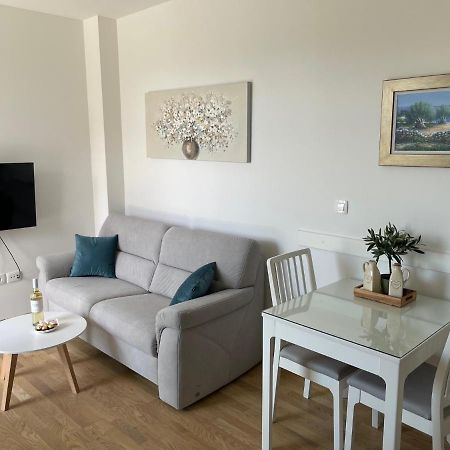 Studio Apartment Maris Podstrana Eksteriør billede