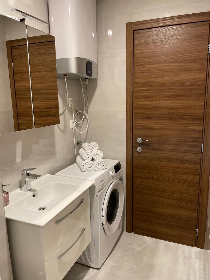 Studio Apartment Maris Podstrana Eksteriør billede